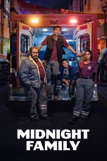 Midnight Family Season 1 poster